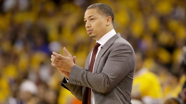 tyronn-lue-cavaliers.jpg